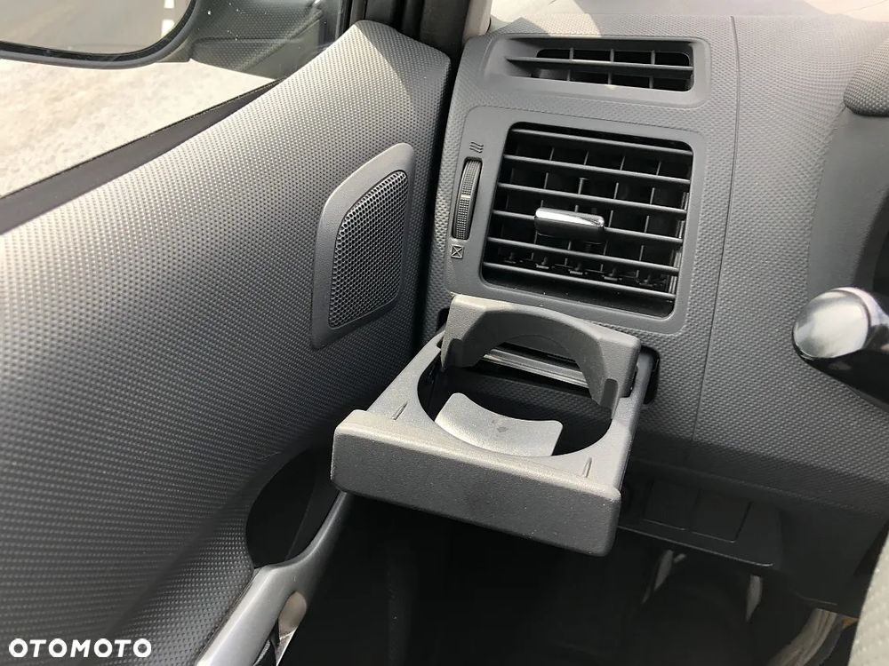 Toyota Auris - 17