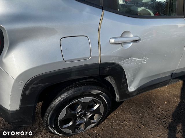 Jeep Renegade - 15