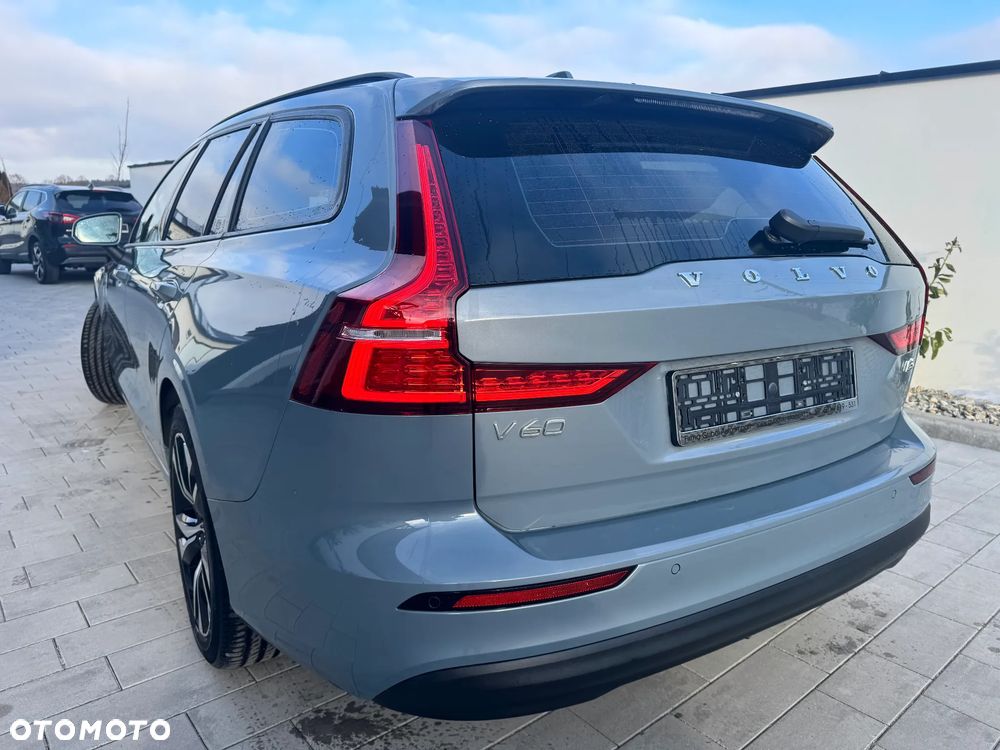 Volvo V60 B3 B DKG Essential - 5