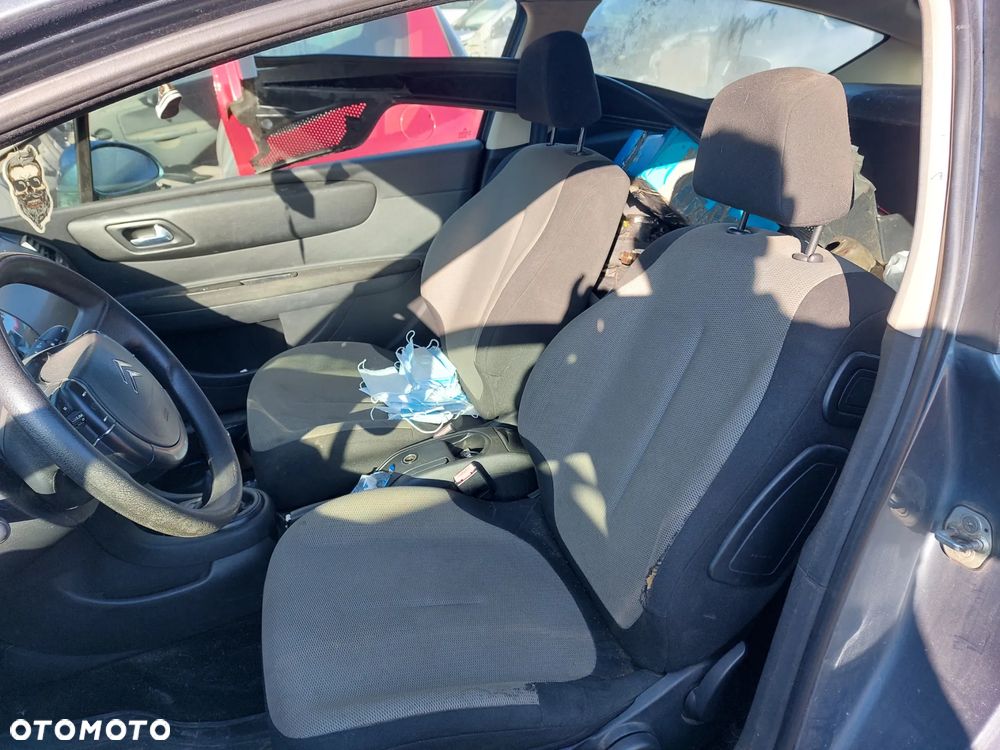 Zderzak  CITROEN C4 COUPE 1,4B 06R. maska,drzwi,klapa,lampy.... - 7