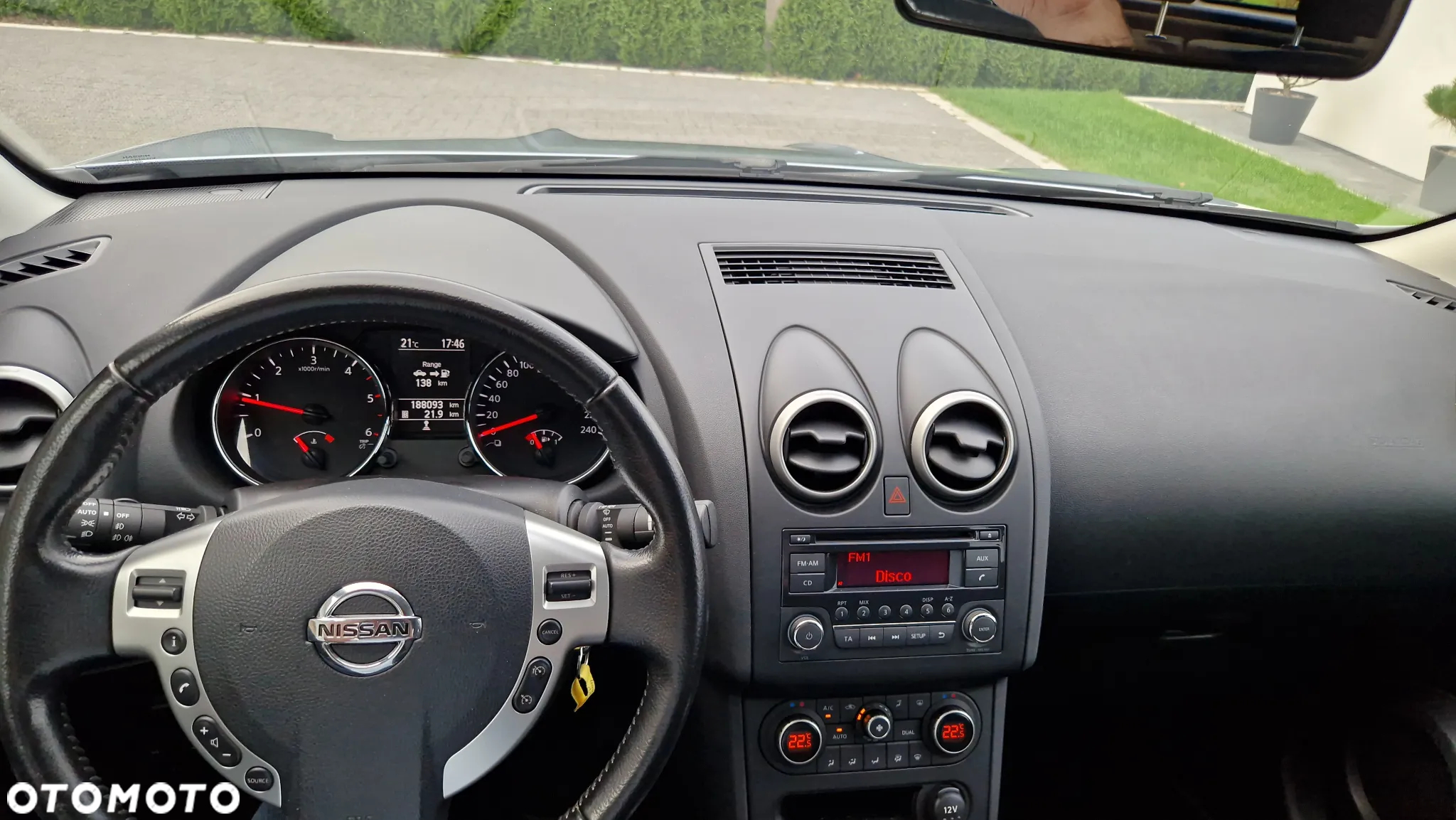 Nissan Qashqai 1.6 dCi DPF tekna - 10