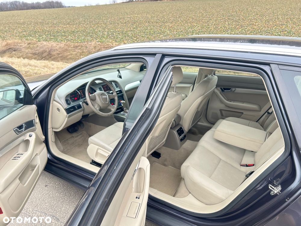 Audi A6 Avant - 1