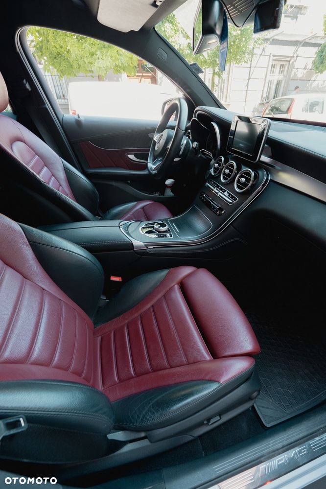 Mercedes-Benz GLC - 24