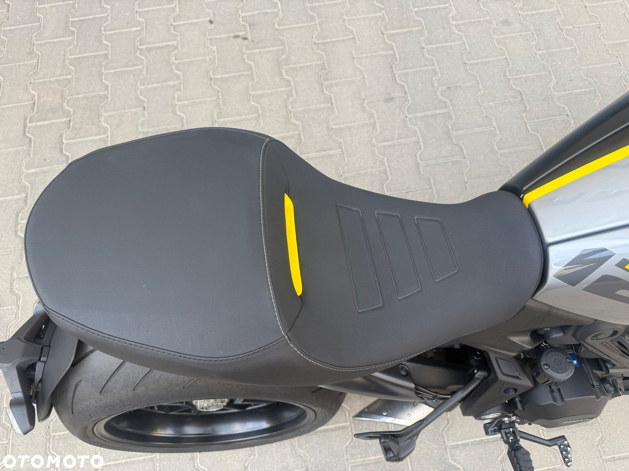 Ducati Diavel - 10