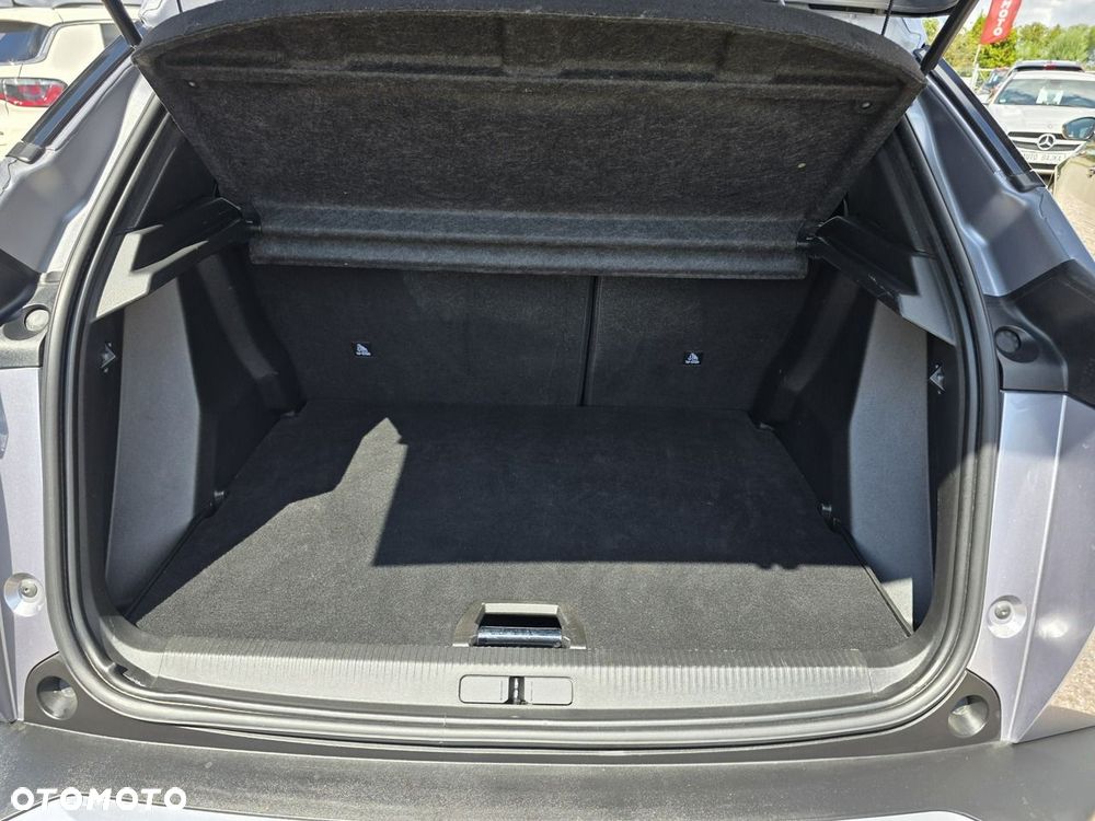 Peugeot 2008 PureTech 130 Allure S&S EAT8 - 34