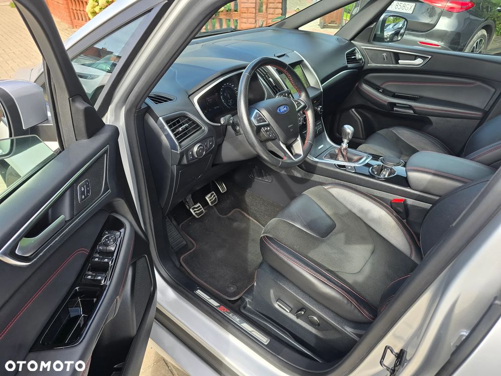 Ford S-Max - 8