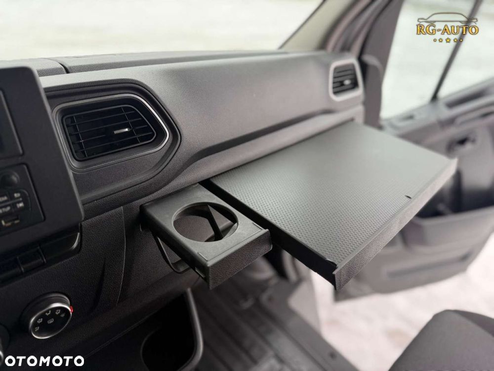 Nissan NV400 - 33