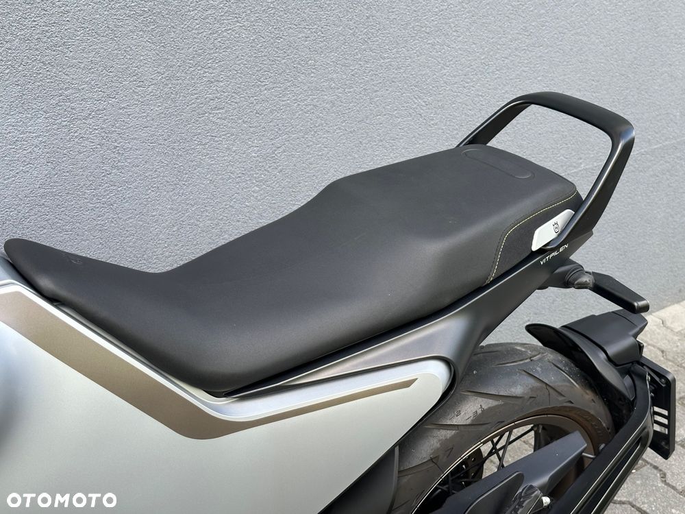 Husqvarna Vitpilen - 11