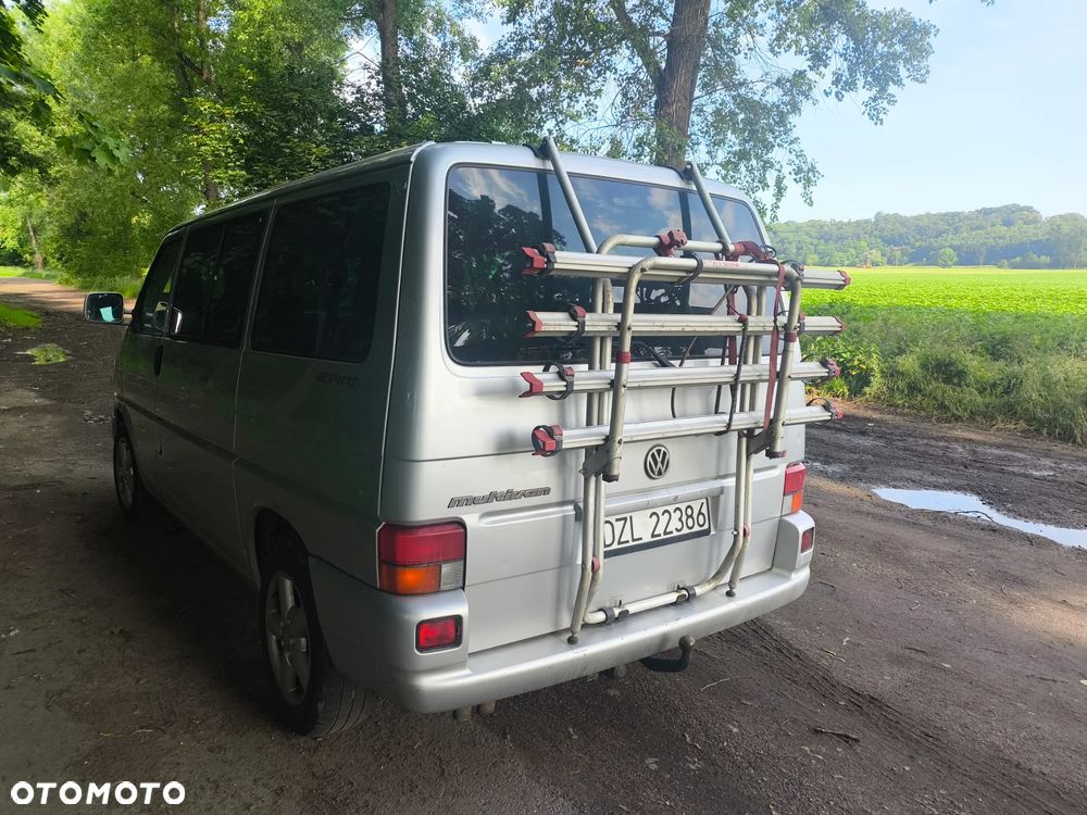 Volkswagen Multivan - 4