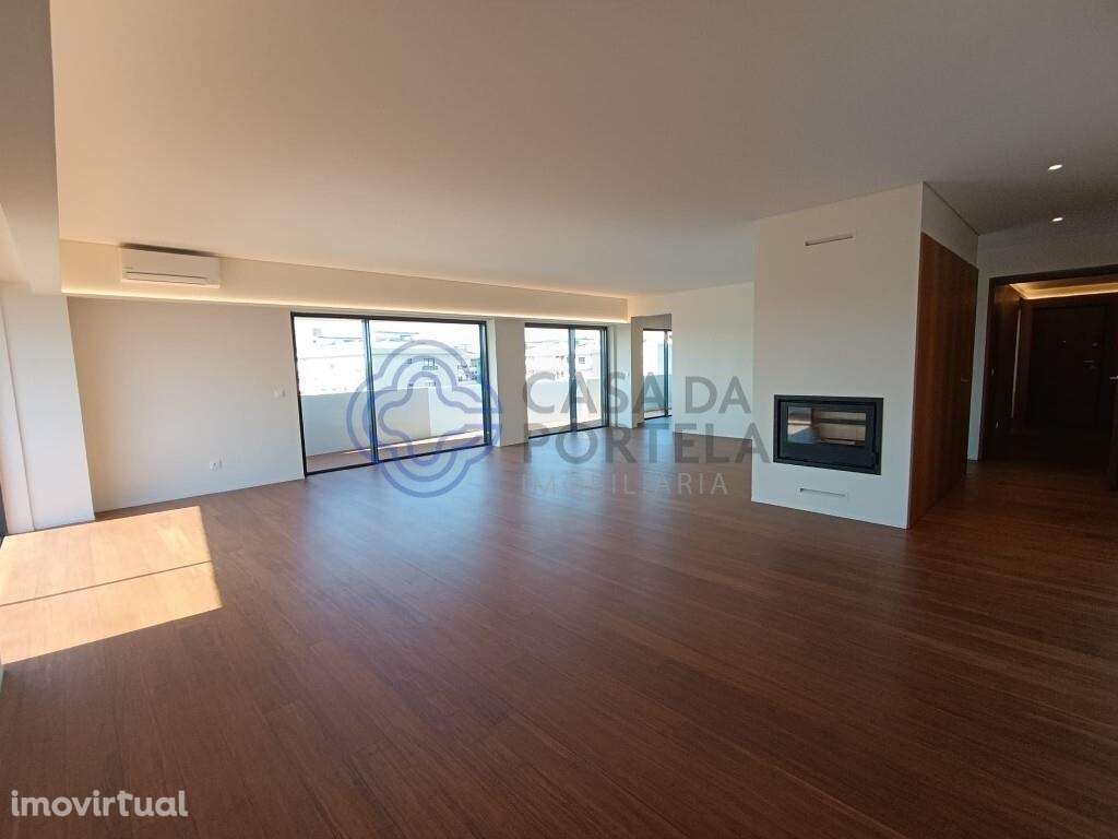 APARTAMENTO T5 - REQUINTE E CONFORTO - Grande imagem: 2/48