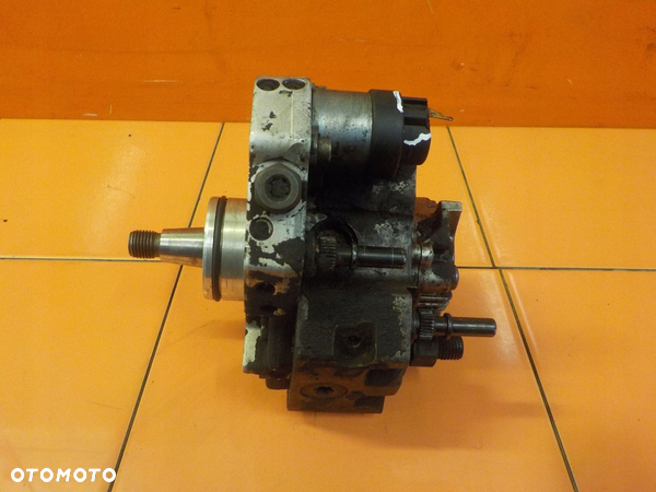 MASTER II MOVANO 2.5 DCI 04r 99KM G9U750 pompa wtryskowa 0445010033