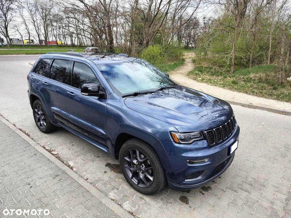 Jeep Grand Cherokee - 1