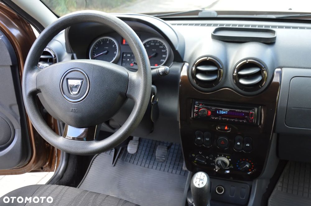 Dacia Duster 1.6 16V 4x2 Essentiel - 16