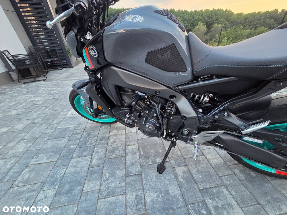 Yamaha MT - 8