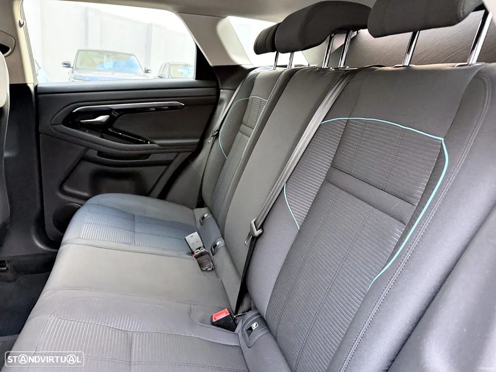 Land Rover Range Rover Evoque 2.0 D150 AWD Auto - 35