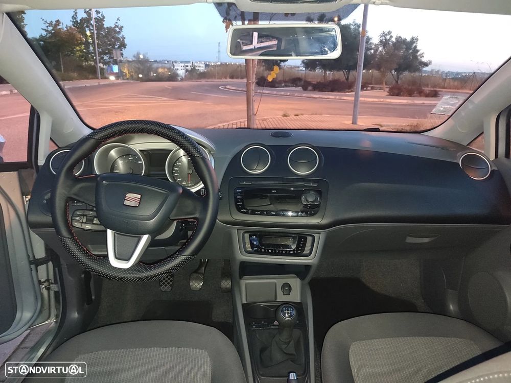 SEAT Ibiza ST 1.6 TDI Style DPF - 13