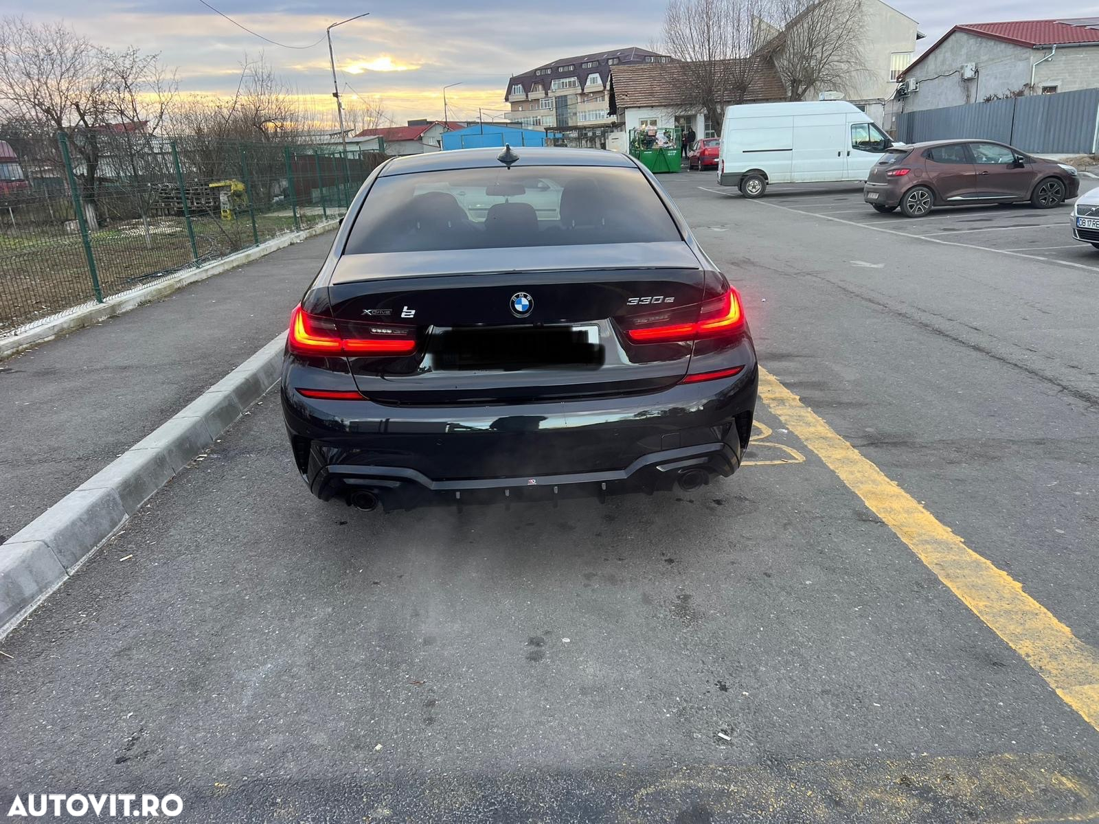 BMW Seria 3 330e Aut. M Sport - 14