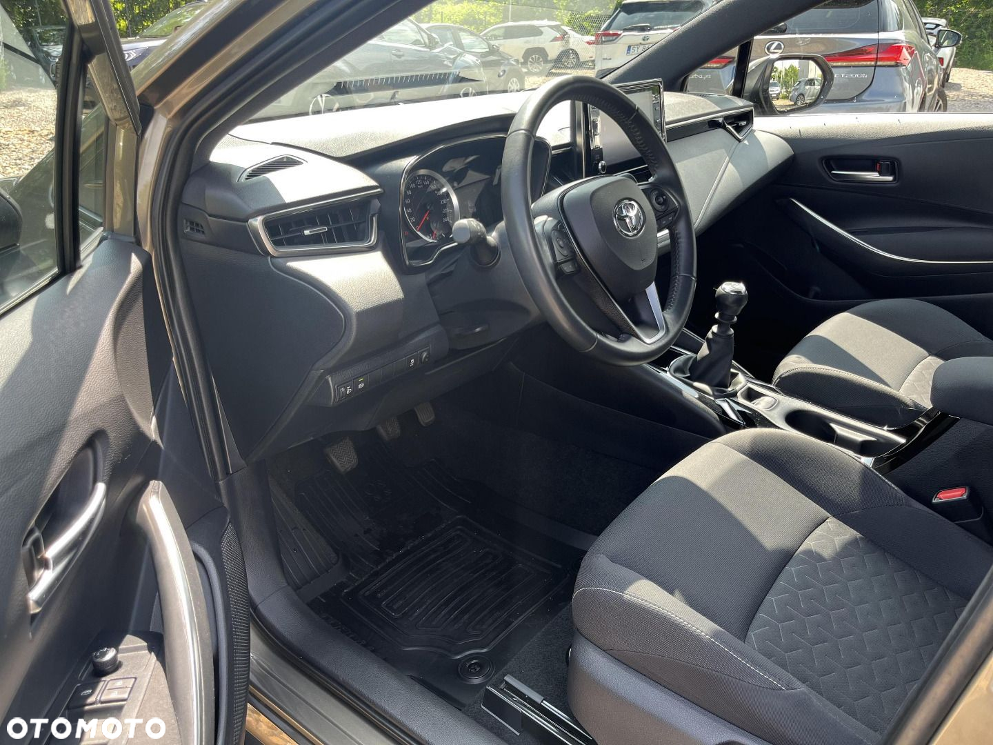 Toyota Corolla 1.2 T Comfort - 16