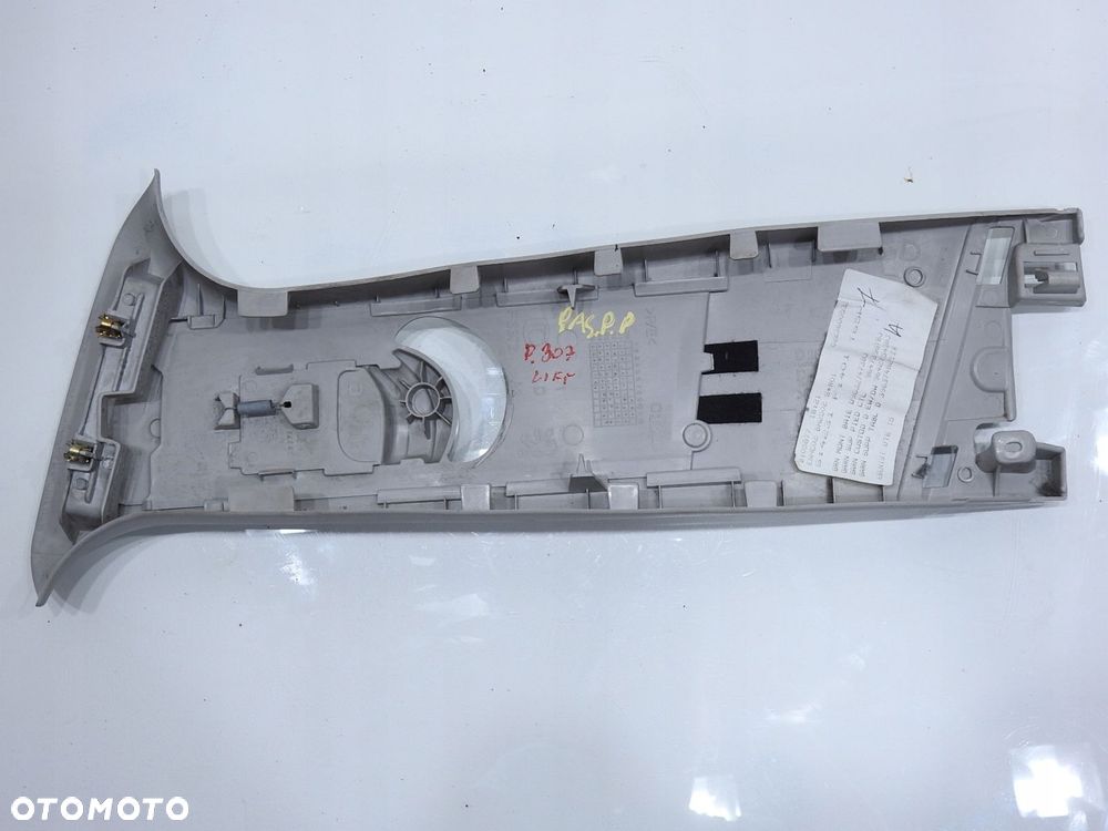 OSŁONA SŁUPKA PRAWY ŚRODEK PEUGEOT 307 LIFT - 10