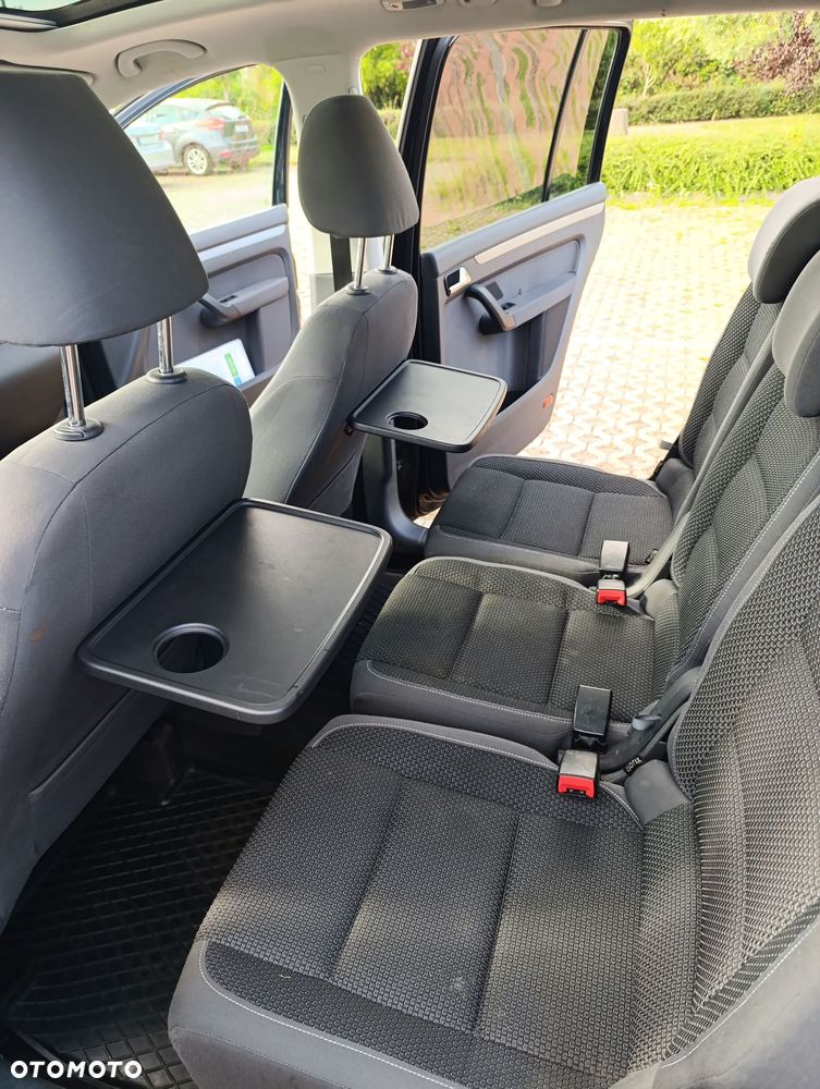Volkswagen Touran 2.0 TDI DPF Comfortline - 21