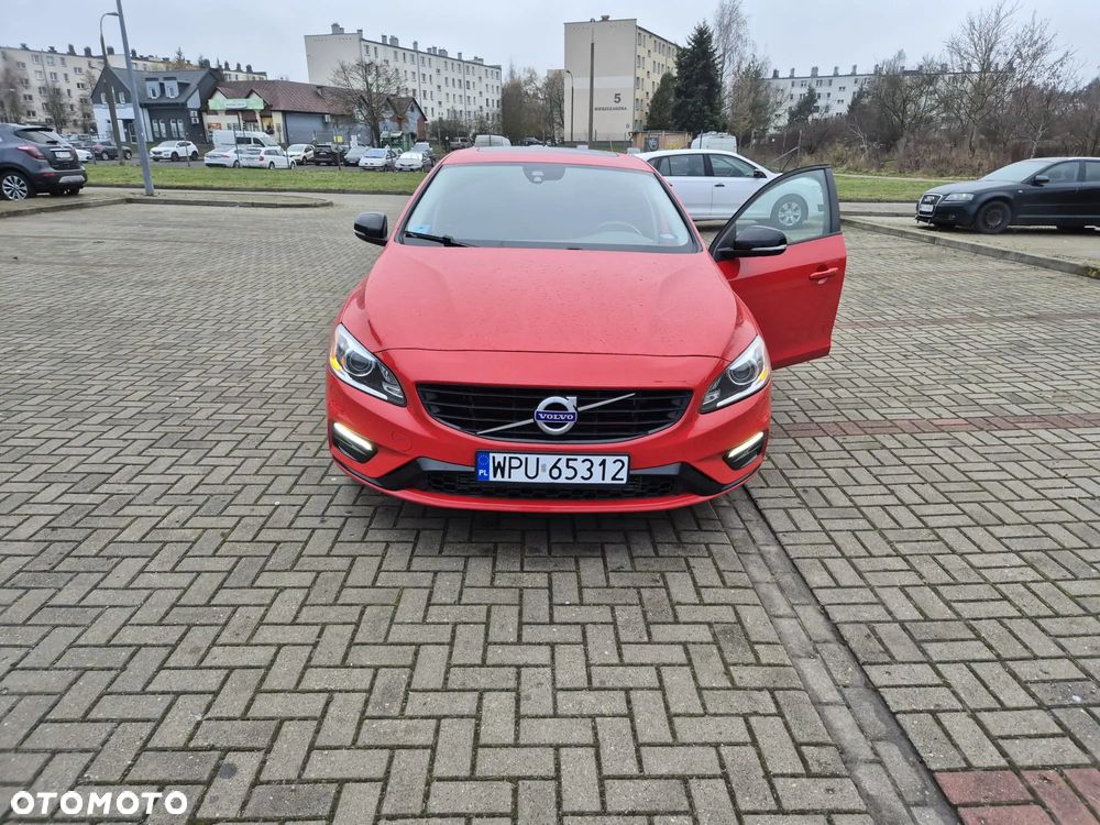 Volvo S60 - 1