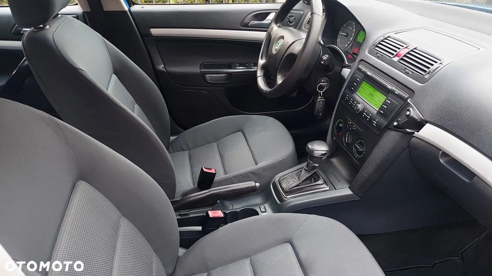 Skoda Octavia 1.6 Automatik Team Edition - 27