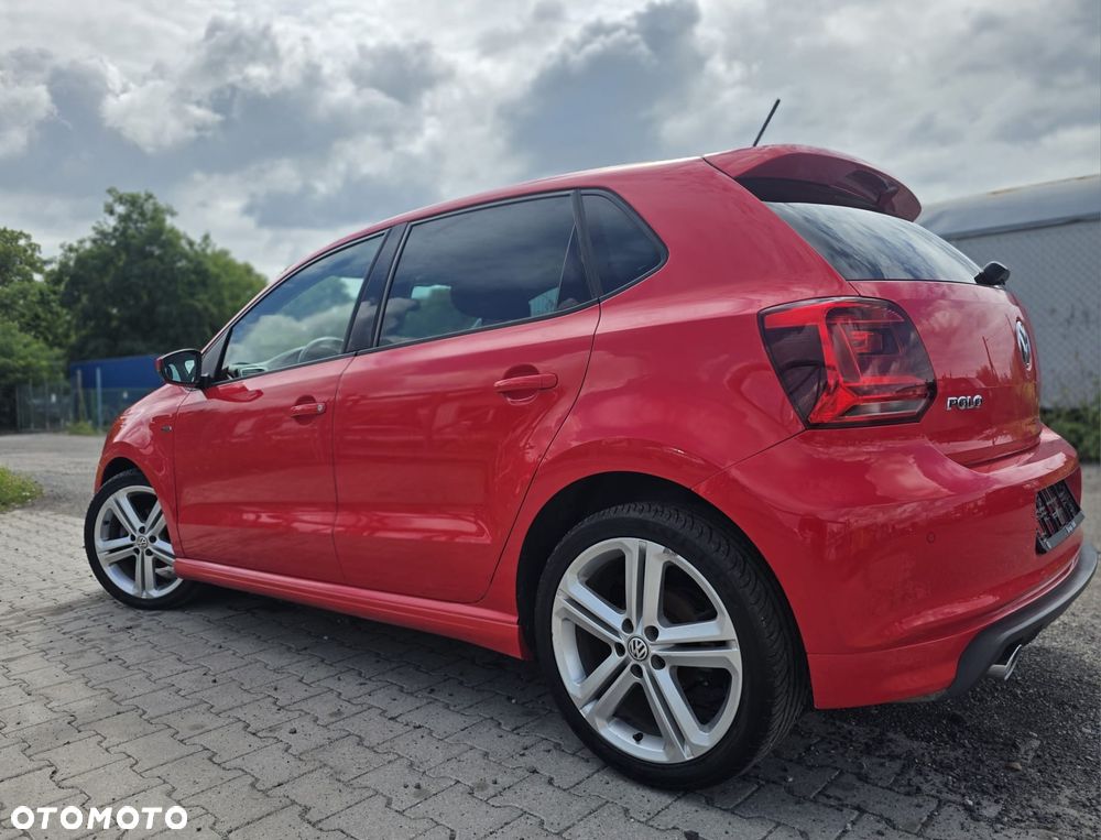 Volkswagen Polo 1.2 TSI Blue Motion Technology Lounge - 24
