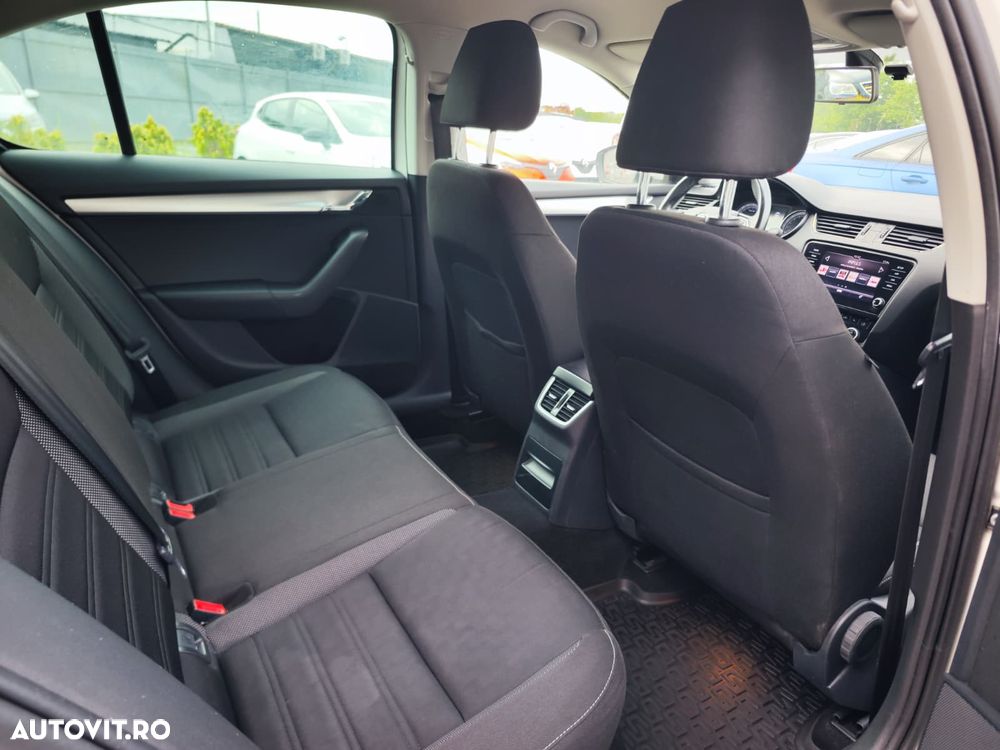 Skoda Octavia 2.0 TDI Ambition - 12
