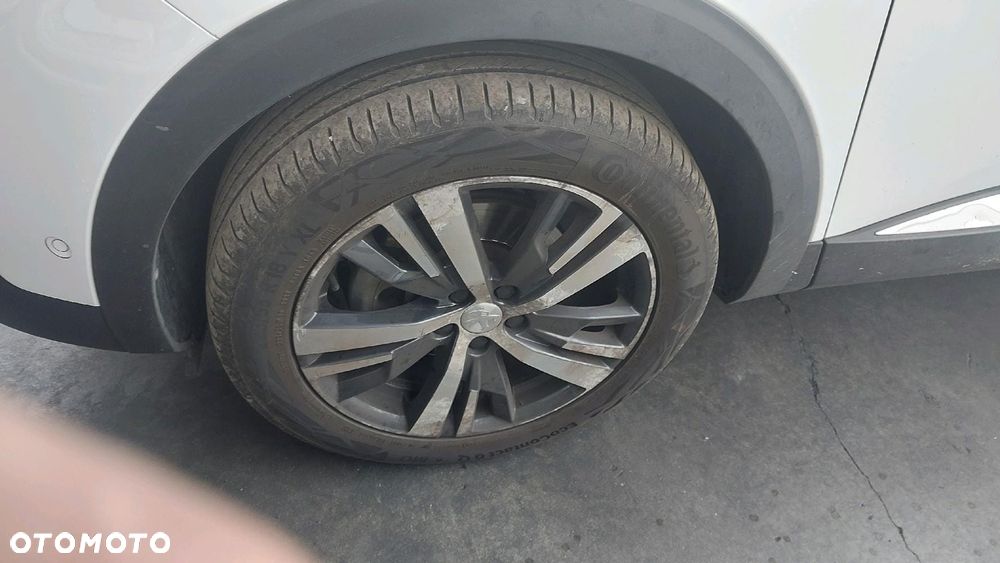 Peugeot 3008 - 11