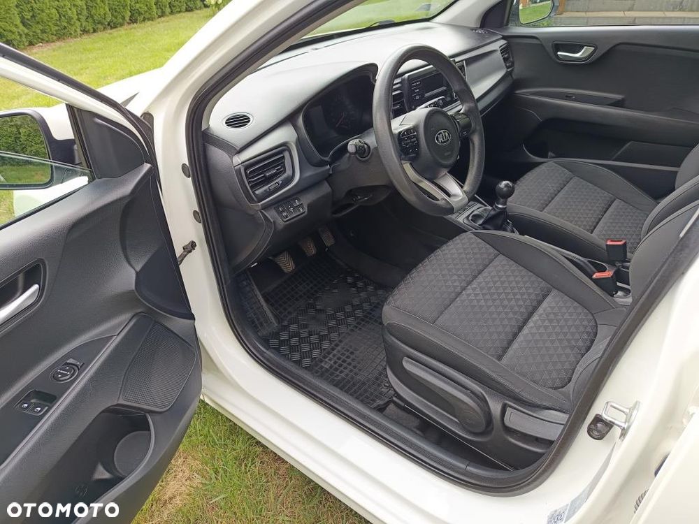 Kia Rio 1.2 M - 8