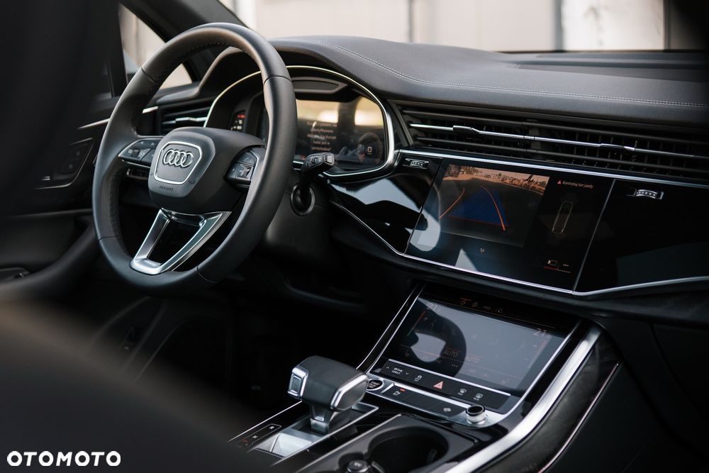 Audi Q7 55 TFSI quattro tiptronic S line - 22
