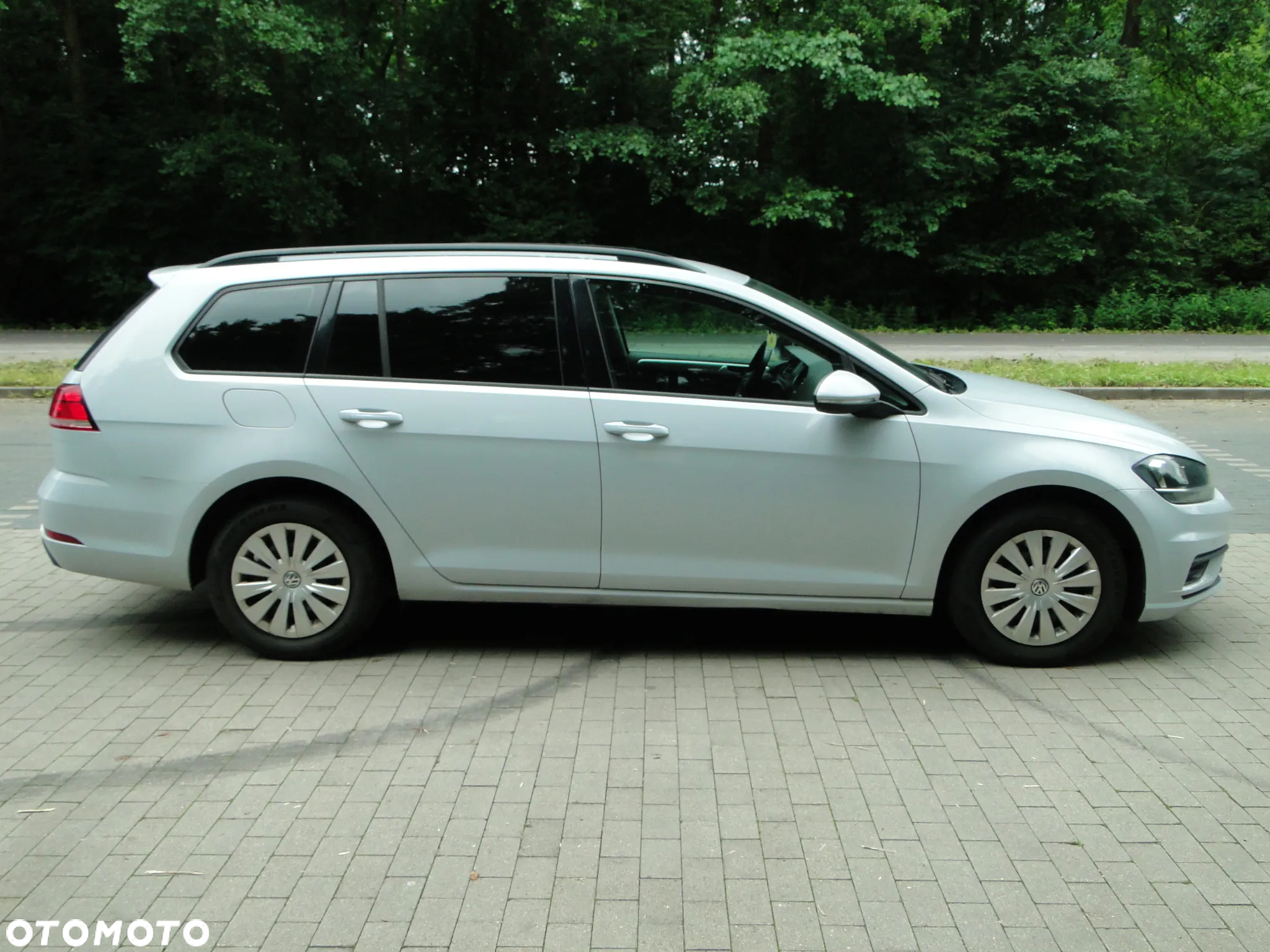 Volkswagen Golf VII 1.6 TDI BMT Trendline - 5