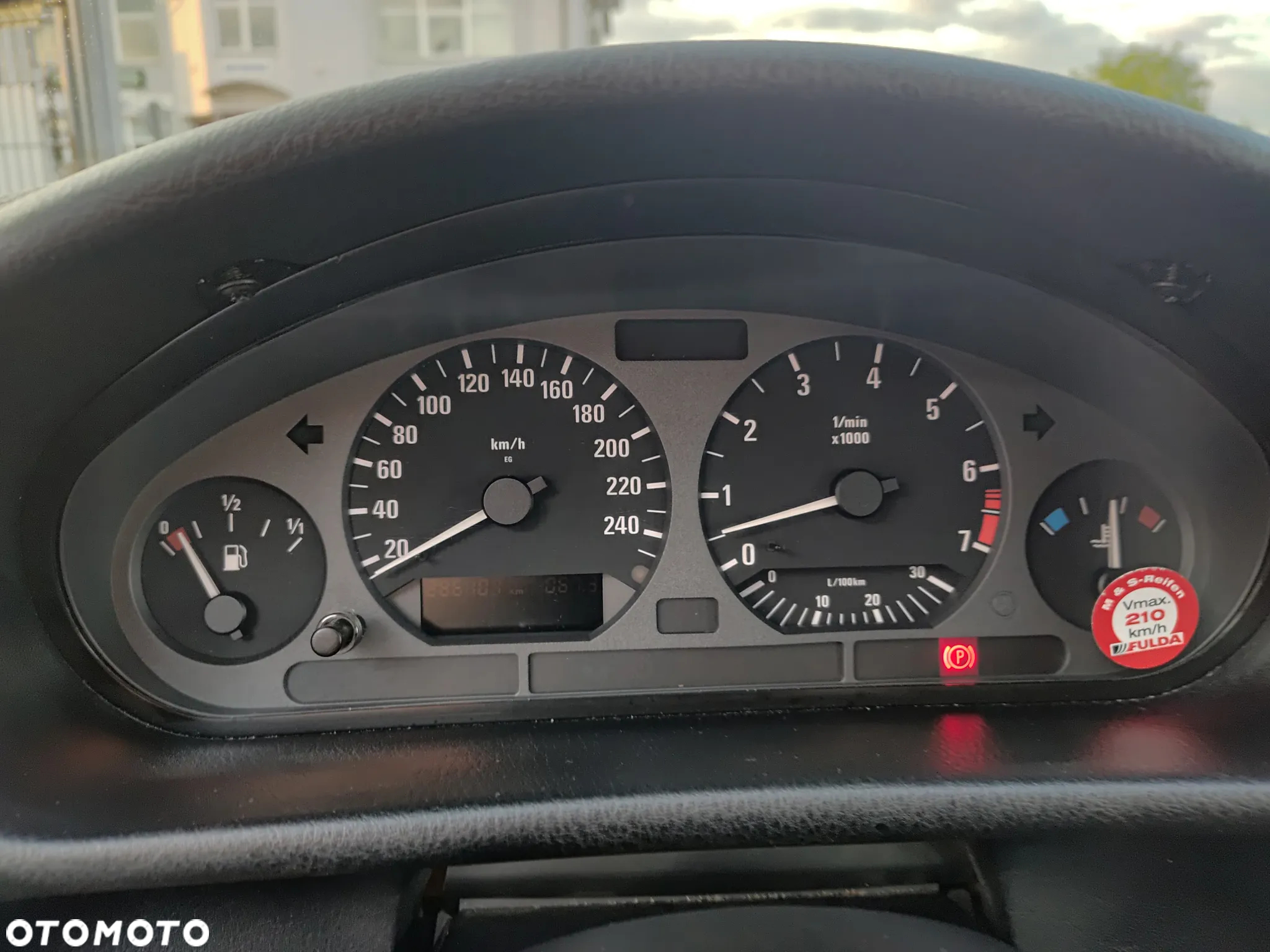 BMW Seria 3 320i - 12