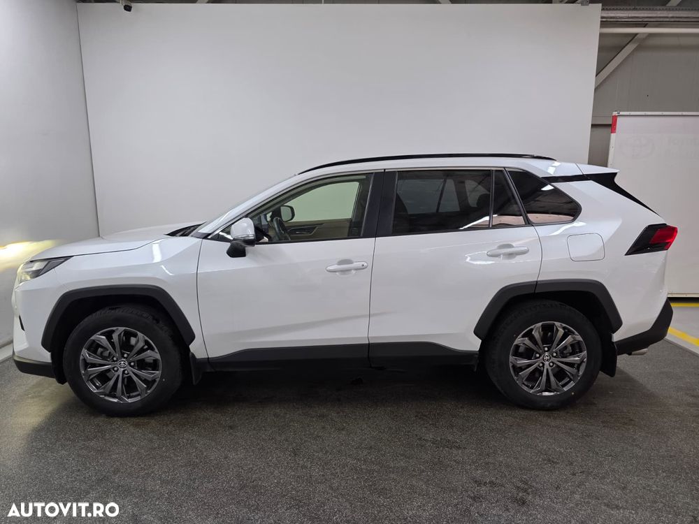 TOYOTA RAV4 2024 — imagine 5
