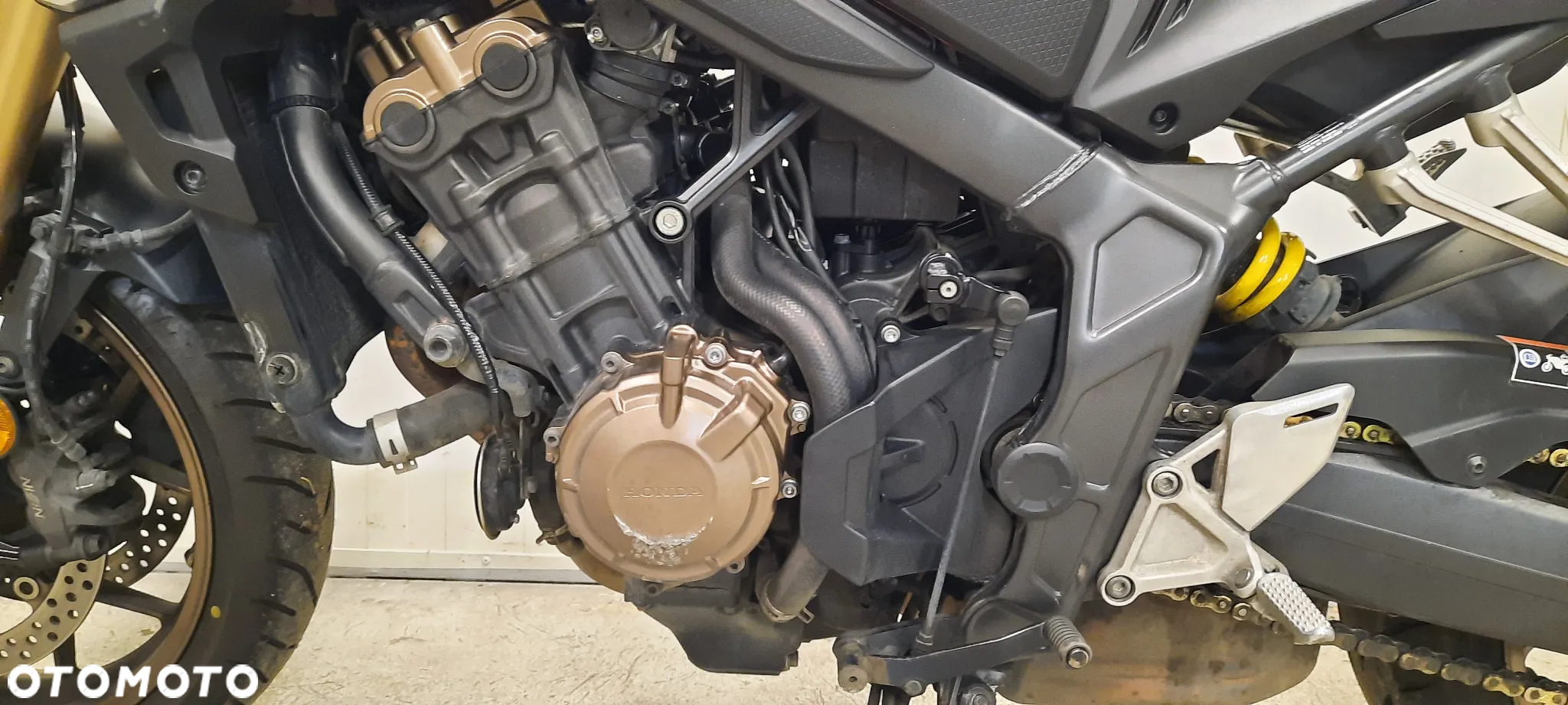 Honda CB - 8