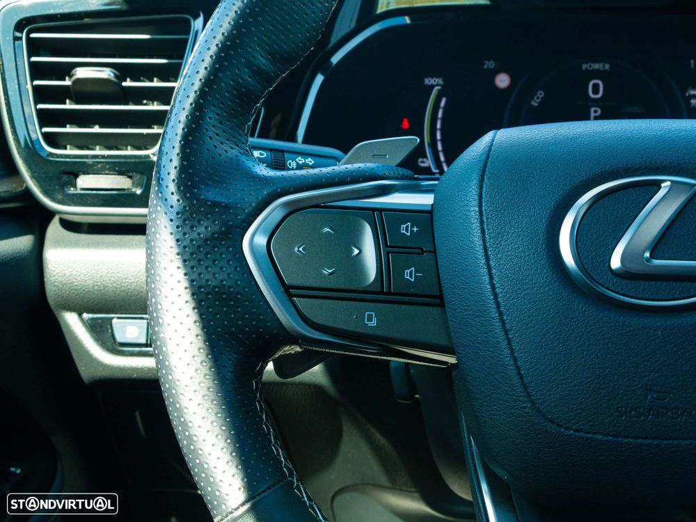 Lexus NX 450h+ F Sport - 33