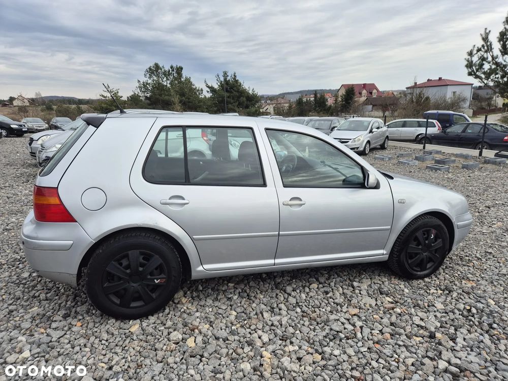 Volkswagen Golf 1.6 Sportline - 4