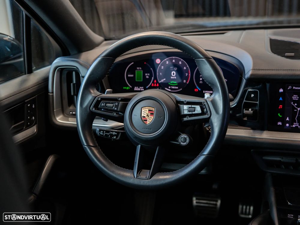 Porsche Cayenne S E-Hybrid — fotografia 33