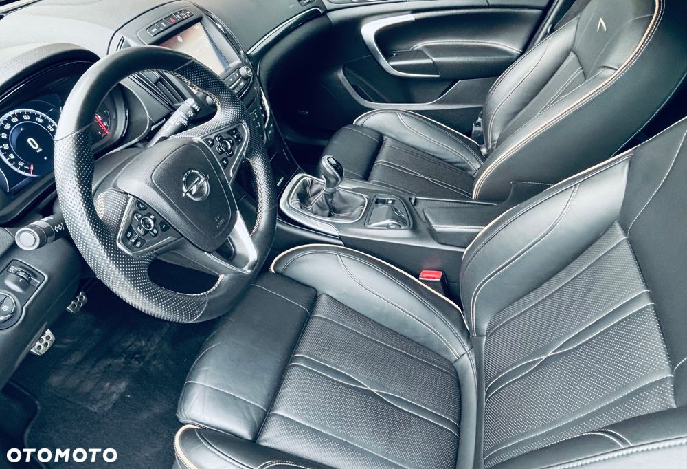 Opel Insignia - 11