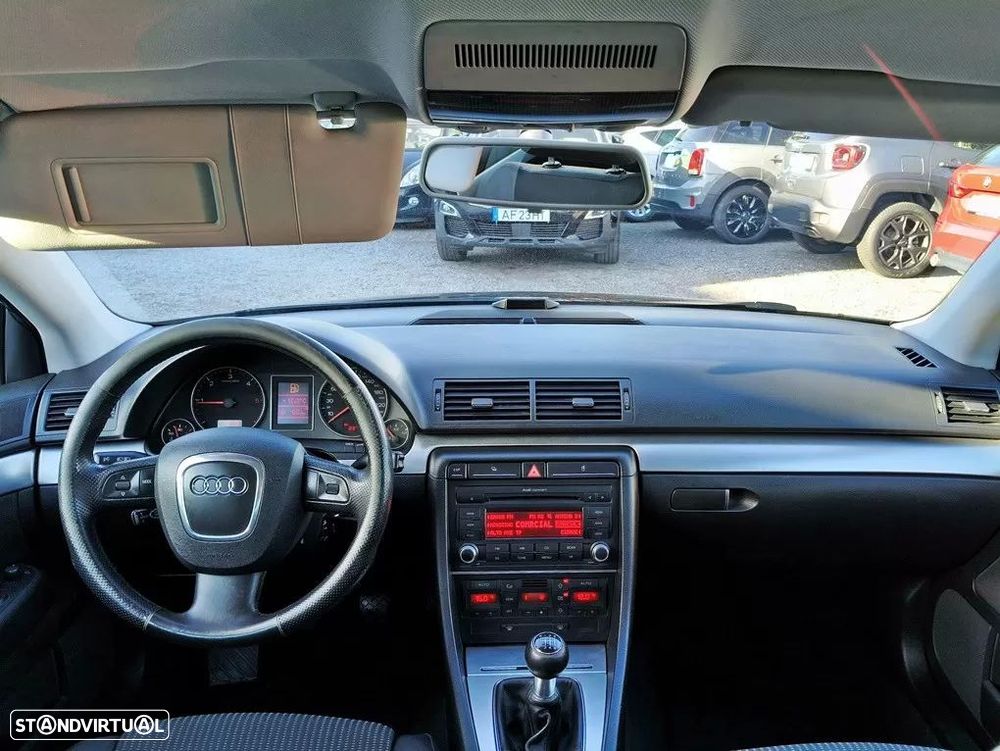 Audi A4 2.0 TDI S-line - 3