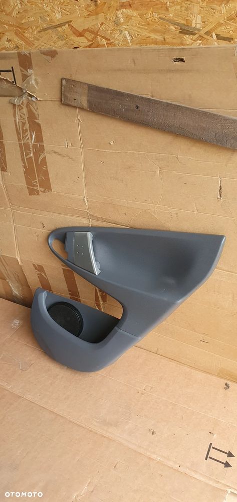Tapicerka boczek prawy tył tylna prawa Toyota Aygo 67613-0H010 - 3