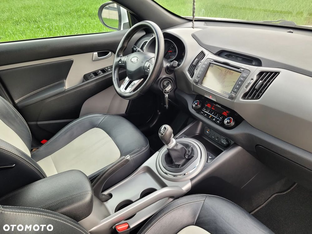 Kia Sportage 1.7 CRDI 2WD ISG Dream-Team Edition - 12