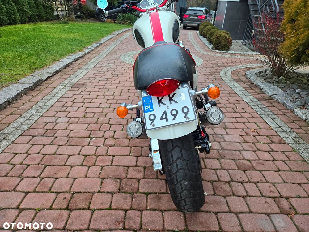 Triumph Thunderbird - 11