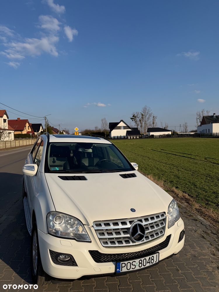 Mercedes-Benz ML - 14