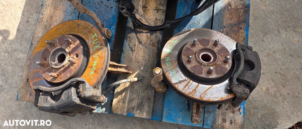 Fuzeta stanga / dreapta fata Hyundai Tucson 2.0 CRDI 2006 - 2009