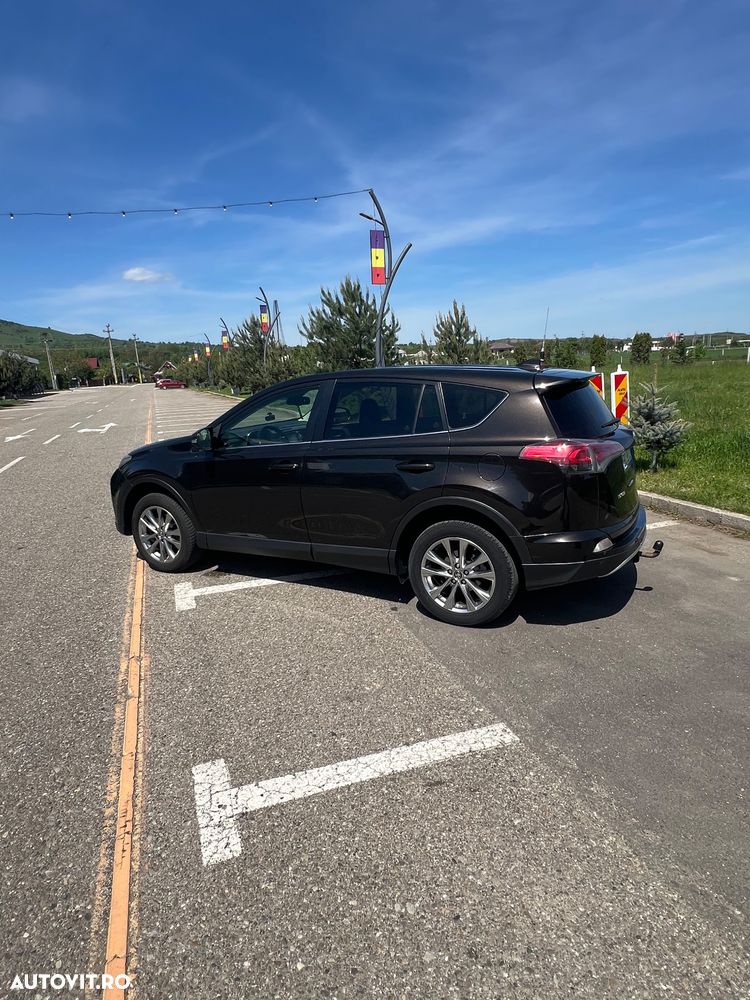 Toyota RAV4 - 4