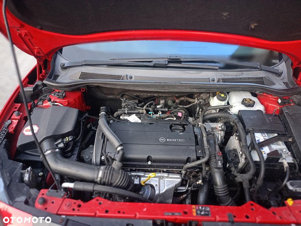 Opel Astra 1.6 Turbo Edition - 18