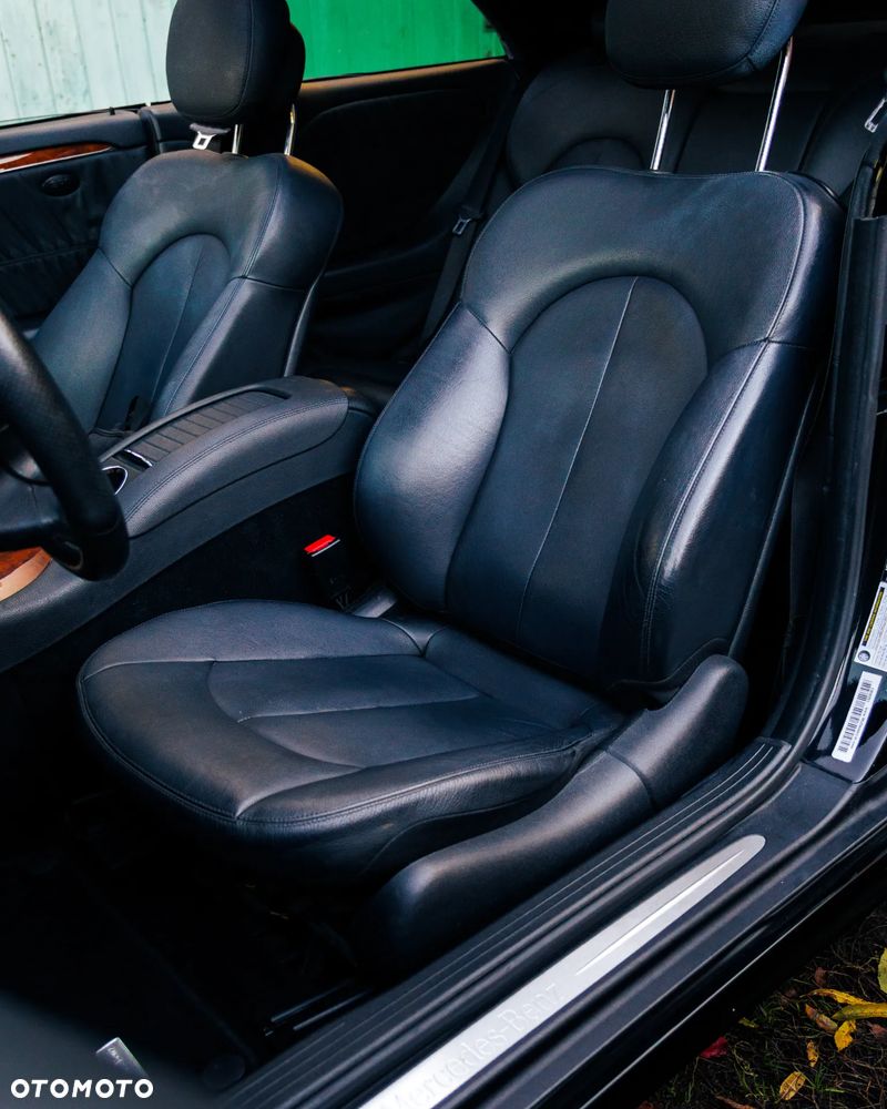 Mercedes-Benz CLK - 25
