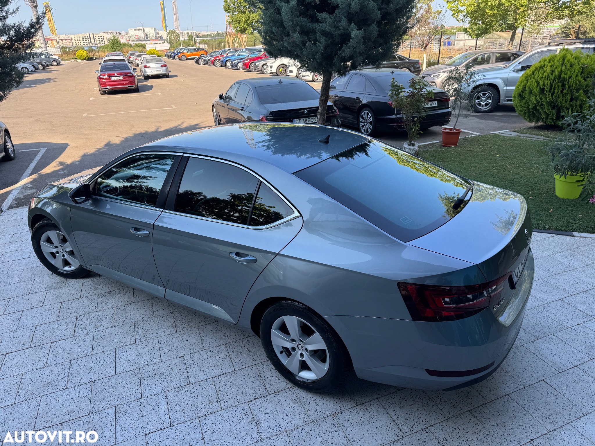 Skoda Superb 2.0 TDI 4x4 Active - 4