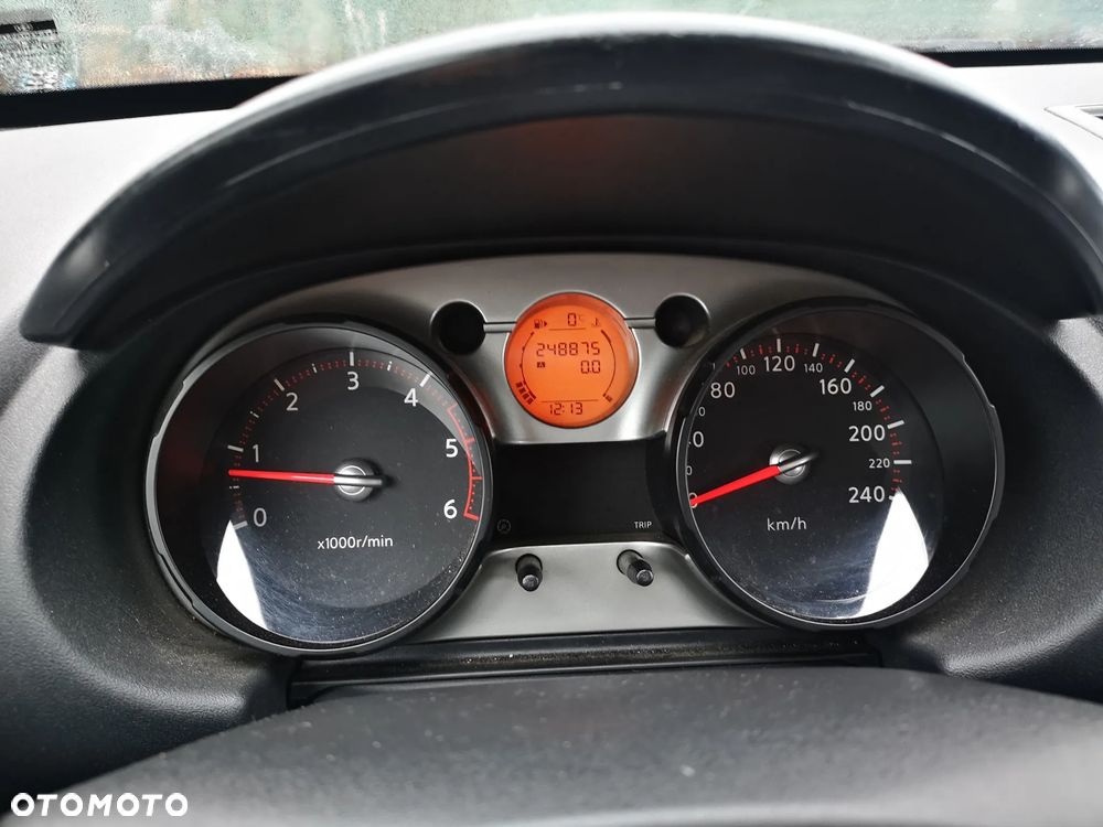 Nissan Qashqai 2.0 dCi DPF acenta - 10